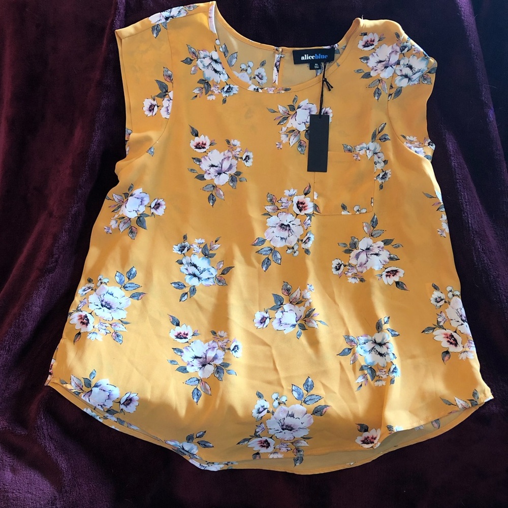 Alice Blue yellow bushnell one pocket blouse
